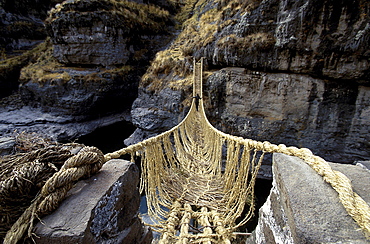 Hanging bridge over a river, Combapata, Rio Apurimac, Peru