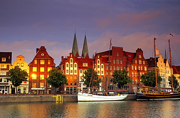 Houses at Holsten harbour in the light of the evening sun, Luebeck, Schleswig Holstein, Germany, Europe