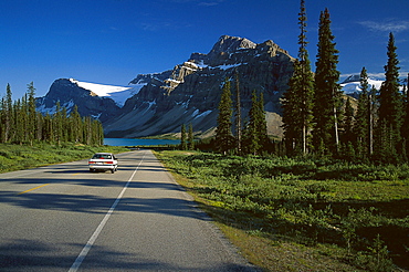 Crowfoot Glacier, Bow Lake, Banff National Park, Icefield Parkway, Alberta, Canada