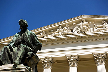 Arany Monument and Hungarian National Museum, Monument to Poet JÂ·nos Arany in front of Hungarian National Museum, Pest, Budapest, Hungary