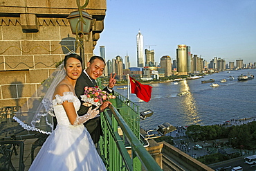 Bride and groom, Peace Hotel, White wedding, view above Pudong and river