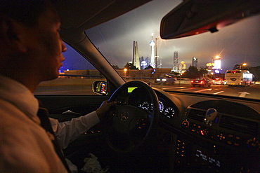 Taxi Shanghai, Mercedes Benz Taxi, airport taxi, driver, Skyline Pudong