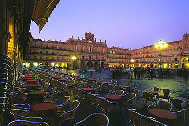 Bars and cafes on Plaza Mayor in the evening light, Salamanca, Castilla-Leon, Spain