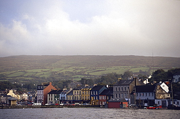 View of Bantry, County Cork, Ireland00058536