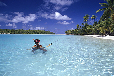 Spearfishing near One Foot Island, Aitutaki, Cook Islands