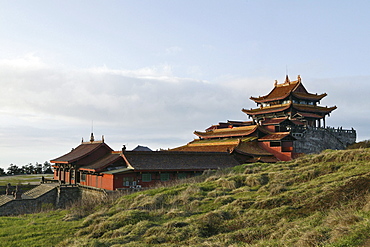 The Huazang monastery on the summit of Emei Shan mountains, Sichuan province, China, Asia