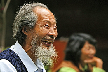 Taichi master with his wife, Mount Wudang, Wudang Shan, Taoist mountain, Hubei province, UNESCO world cultural heritage site, birthplace of Tai chi, China