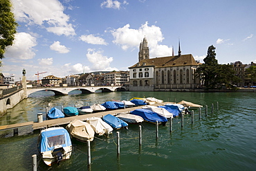 View over river Limmat to Muenster Bridge, Water Church with Helmhaus and Grossmuenster, Zurich, Canton Zurich, Switzerland