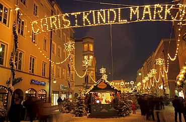 Christmas fair in Rosenheim, Chiemgau, Upper Bavaria, Bavaria, Germany