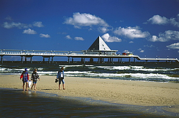 Pier, Heringsdorf, Usedom Island, Mecklenburg-Western Pomerania, Germany, Europe