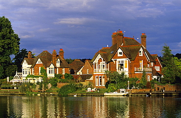 Europe, England, Buckinghamshire, Marlow, river Thames