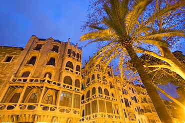 Mallorca, Palma Mallorca, Placa Weyler, art nouveau building by Francesc Roca and Guillem Reynes, Casa Casassayas