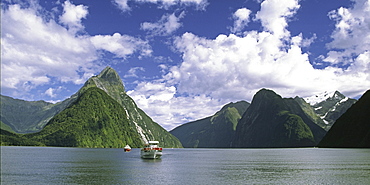 New Zealand Milford Sounds, Mitre peak Fjord Panorama