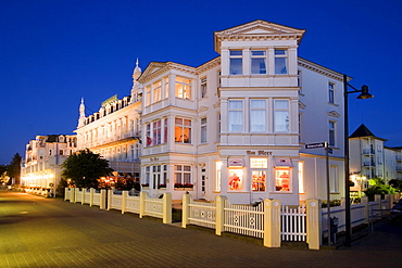 Usedom, Ahlbeck, promena, Hotel twilight