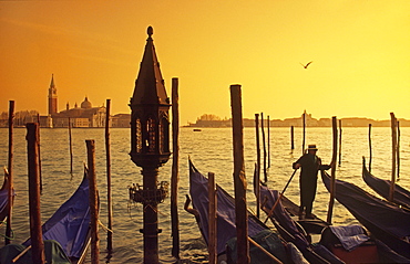 Italy Venice Riva gli Schiavoni, Canale Gran Riva gli Schiavoni Gondola, pier