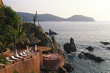 Small luxury hotel, La Casa que canta, Zihuatanejo, Guerrero, Mexico, America