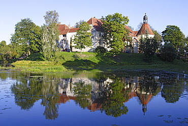 Jaunpils, castle Neuenburg