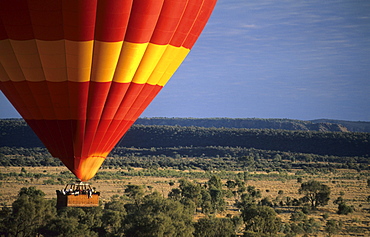 Ballooning near Alice Springs in the morning, Central Australia, Northern Territory, Australien