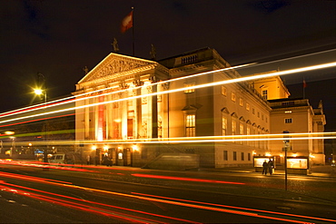 Berlin, Unter den Linden, Opernhaus bei Nacht