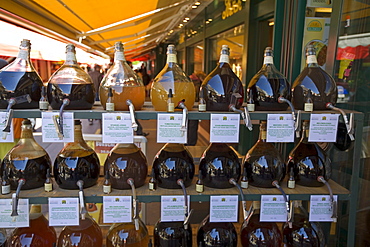 Vienna Naschmarkt vinegar shop