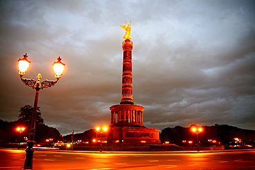 Street light and Victory Column, Berlin, Germany