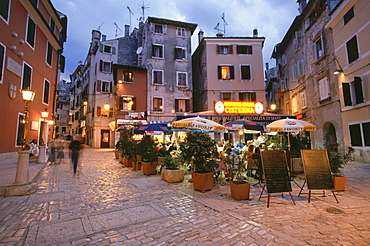 Street restaurant inthe evening, Trg Matteottia, Rovinj, Istria, Croatia