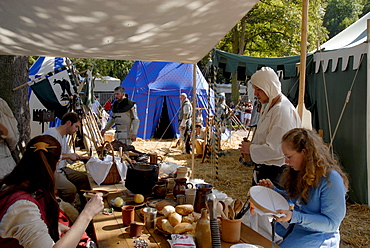 Knights and women at a medieval festival, Luther fair, Eisenach, Thuringia, Germany