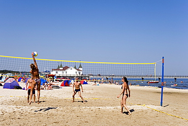 Beachvolleyball, Ahlbeck, Usedom, Baltic Sea, Mecklenburg-Western Pomerania, Germany