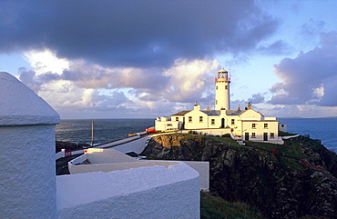 Europe, Great Britain, Ireland, Co. Donegal, Lighthouse at Fanad Head