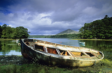 Europe, Great Britain, Ireland, Co. Kerry, small boat at the Ring of Beara