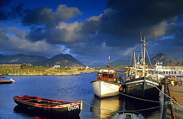 Europe, Great Britain, Ireland, Co. Galway, Connemara, Ballynakill Harbour