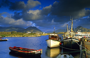 Ballynakill Harbour, Connemara, Co. Galway, Ireland, Europe