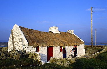 Cottage in Knock, Lettermullen peninsula, Connemara, Co. Galway, Ireland, Europe