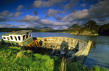 Ship wreck near Moyard, Connemara, Co. Galway, Ireland, Europe