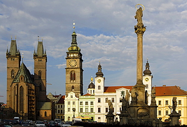 White tower and St. Klemens-Chapel, marketplace with holy ghost cathedral, Koeniggraetz, Hradec Kralove, Czech Republic