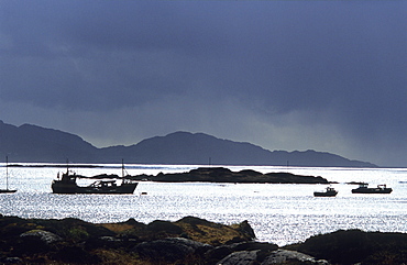 Ballynakill Harbour, Connemara, Co. Galway, Ireland, Europe