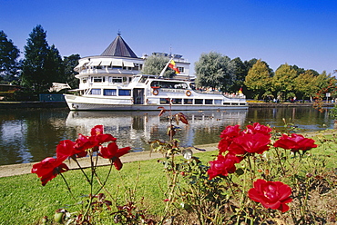 Excursion Boat, Station, Muehlheim, Ruhr Valley, Ruhr, Northrhine Westphalia, Germany