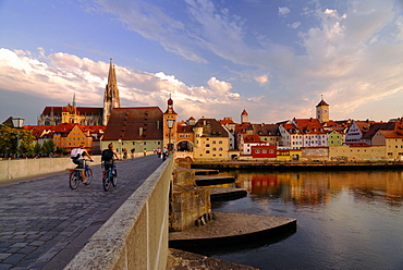 Regensburg, view from Romanesque Stony Bridge across river Danube to the medieval town with cathedral Saint Peter, Upper Palatinate, Bavaria, Germany