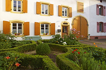 Detail of a Lorrainian farmhouse at Hemmersdorf, Saarland, Germany, Europe