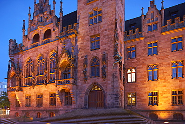 St. Johanner town hall in the evening, Nauwieser Viertel, Saarbruecken, Saarland, Germany, Europe