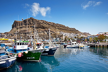 Harbour in the sunlight, Puerto de Mogan, Gran Canaria, Canary Islands, Spain, Europe