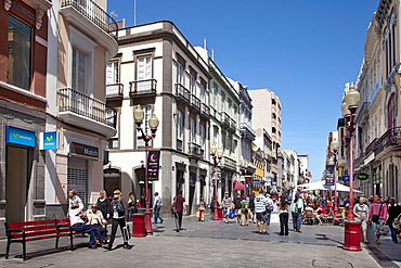 People in a shopping street at the old town, Triana, Las Palmas, Gran Canaria, Canary Islands, Spain, Europe