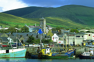 Dingle harbour with fishing boats, Dingle peninsula, County Kerry, Ireland, Europe