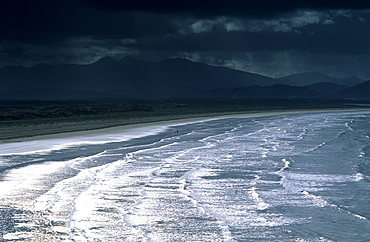 Inch Beach, Dingle peninsula, County Kerry, Ireland, Europe