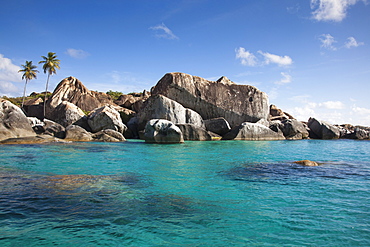 Giant granite boulders at The Baths, Virgin Gorda, Virgin Gorda, British Virgin Islands, Caribbean