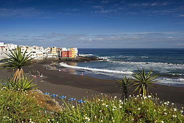 View of people on the beach, Puerto de la Cruz, Tenerife, Canary Islands, Spain, Europe