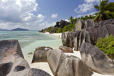 Granite rocks on the beach of Anse Source d'Argent, La Digue, Seychelles, Indian Ocean