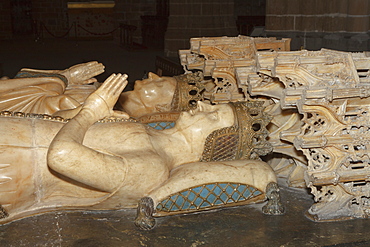 Alabaster tomb of Carlos III and Leonor de Trastamara inside of the cathedral, Andre Maria Erreginaren Katedrala, Pamplona, Camino Frances, Way of St. James, Camino de Santiago, pilgrims way, UNESCO World Heritage, European Cultural Route, province of Navarra, Northern Spain, Spain, Europe