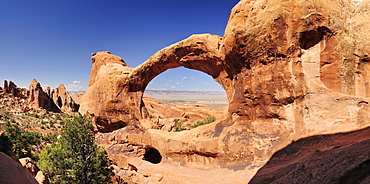 Panorama of Double O Arch, Arches National Park, Moab, Utah, Southwest, USA, America