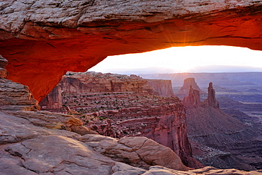 Sunrise at Mesa Arch, Island in the Sky, Canyonlands National Park, Moab, Utah, Southwest, USA, America